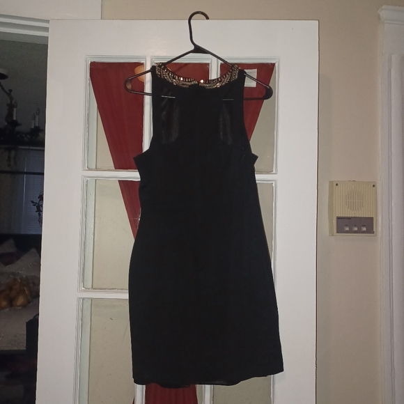 Bebe Midi Dress - Picture 4 of 5